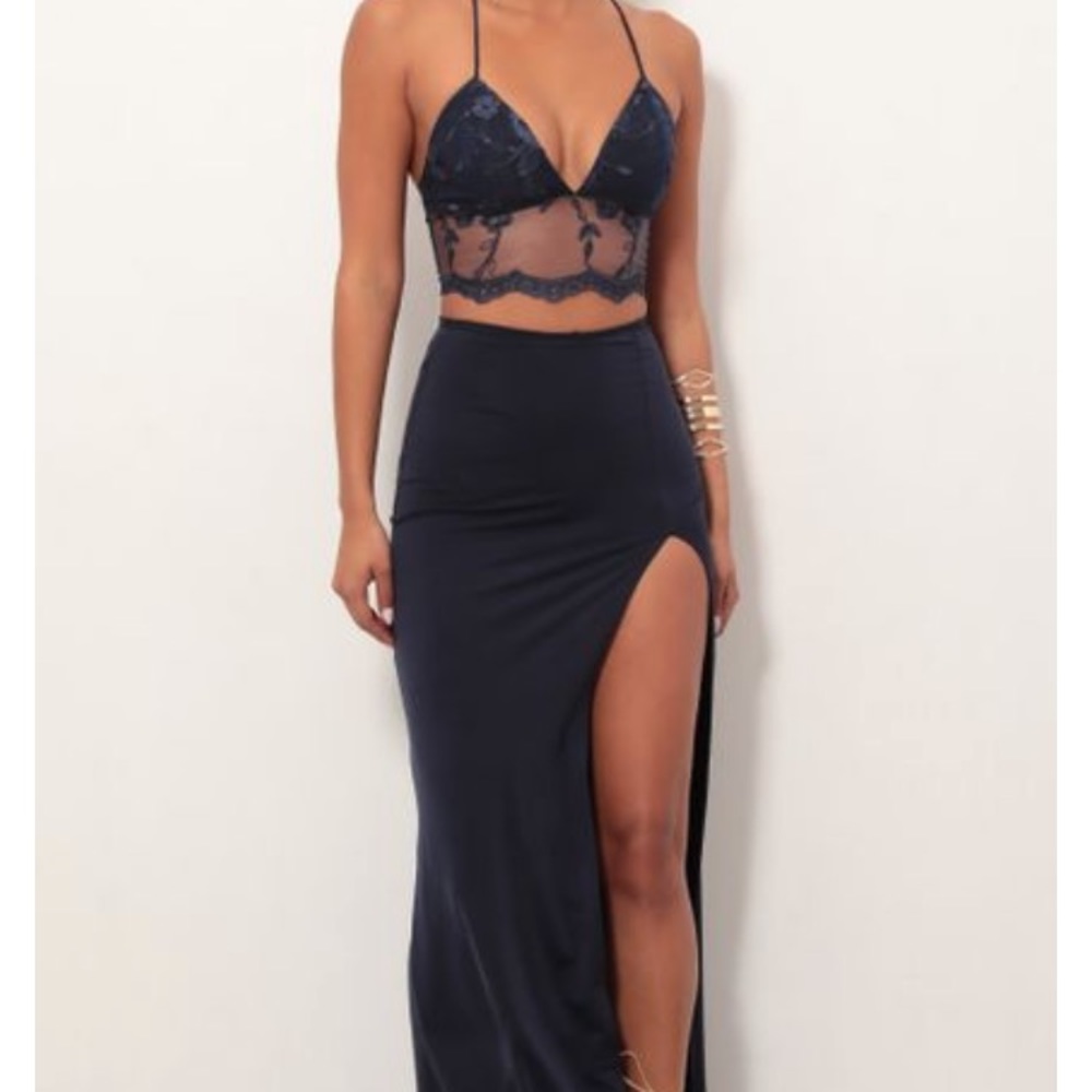 Lucy in the sky “Audrey Lace Maxi Set in Navy”